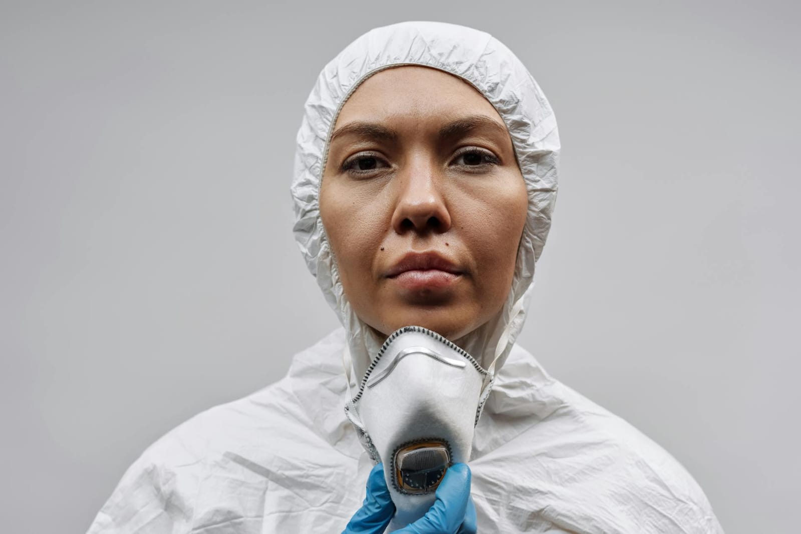 Équipement professionnel nettoyeur après décès - EPI, masques FFP3, combinaisons - Novalia Services Bagneux