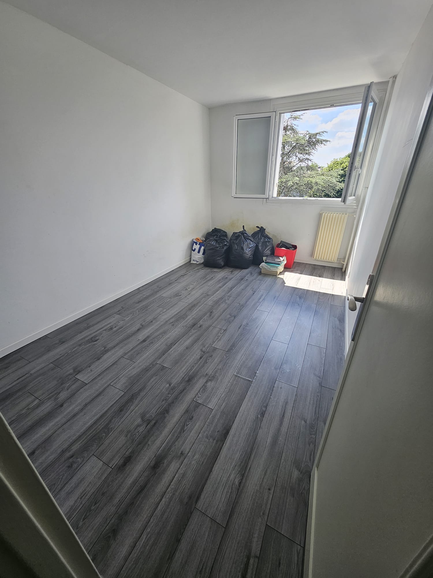 Après nettoyage extrême Vert-Saint-Denis par Novalia Services